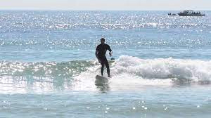OMBE Cardboard Surfer